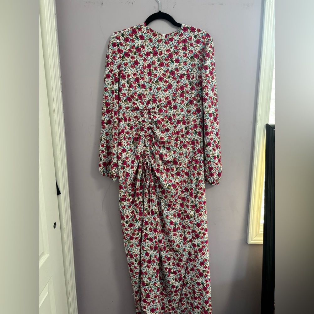 Pink Floral Long-Sleeve Midi Dress with Ruched Detail
